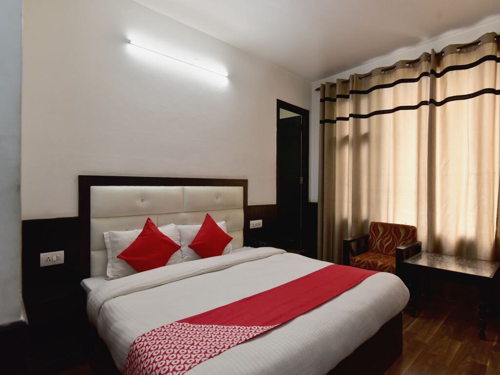Манали: OYO 22664 Hotel Whispering River