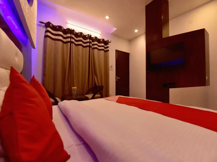 Манали: OYO 22664 Hotel Whispering River