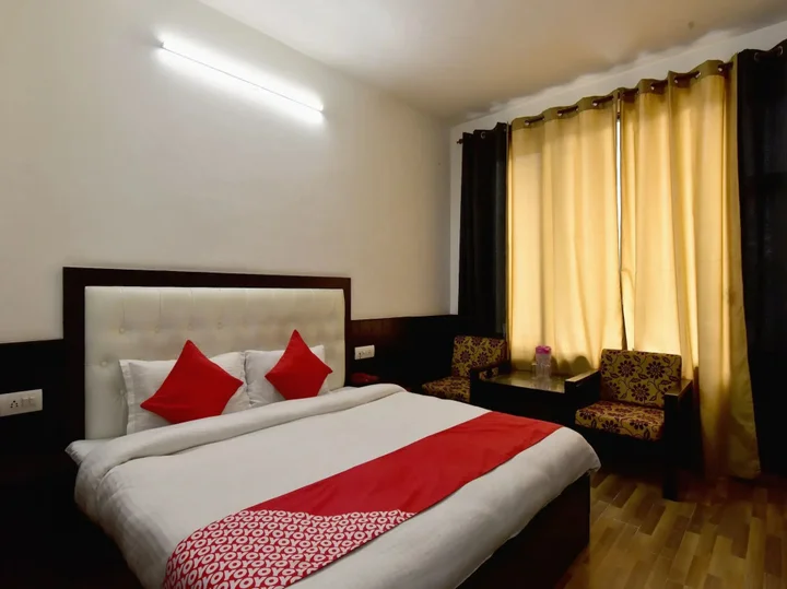 Манали: OYO 22664 Hotel Whispering River