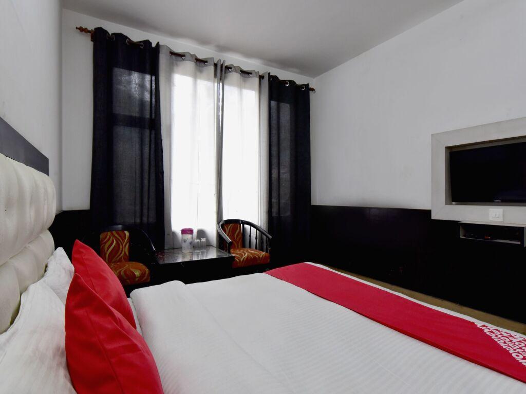 Манали: OYO 22664 Hotel Whispering River