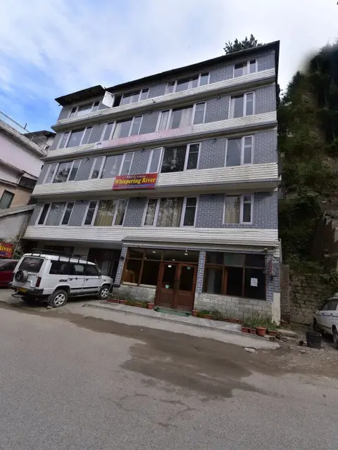 Манали: OYO 22664 Hotel Whispering River