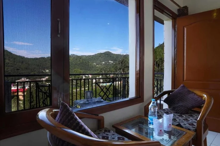 Наинитал: Hotel Apple