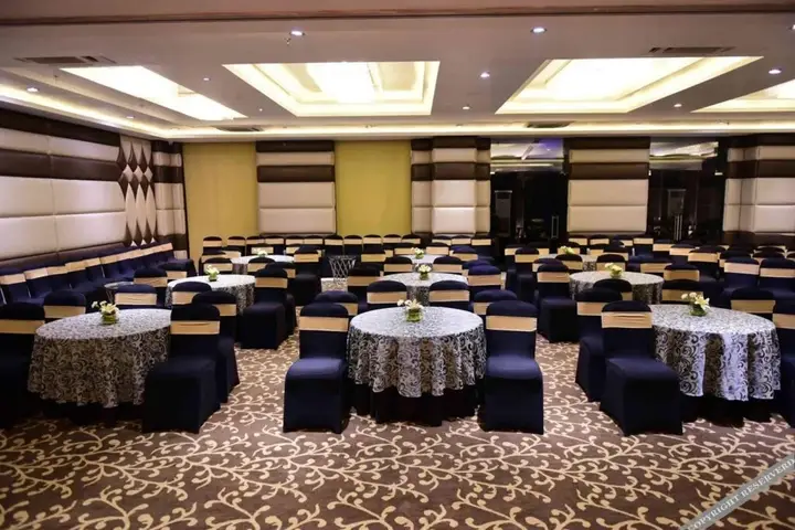 Ranjee's Hotel — фото 1