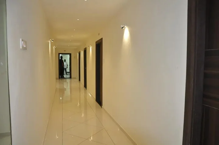 Раджкот: Shivdhara Hotel & Residence