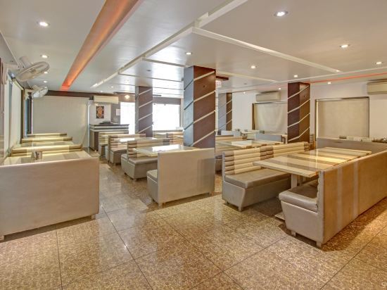 Бхаруч: Hotel Apex