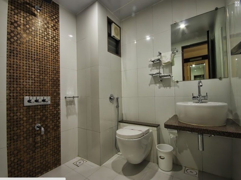Бхаруч: Hotel Apex