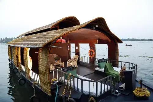 Мухамма: Our Houseboat