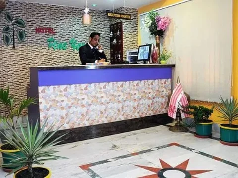 Тезпур: Hotel Pine Yard