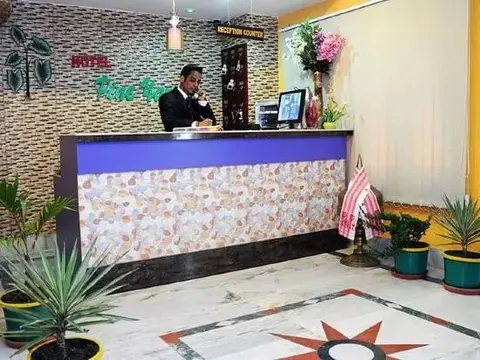 Тезпур: Hotel Pine Yard