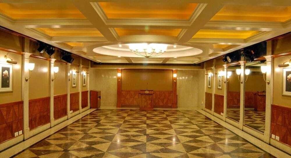 Раджкот: Silver Palace Hotel