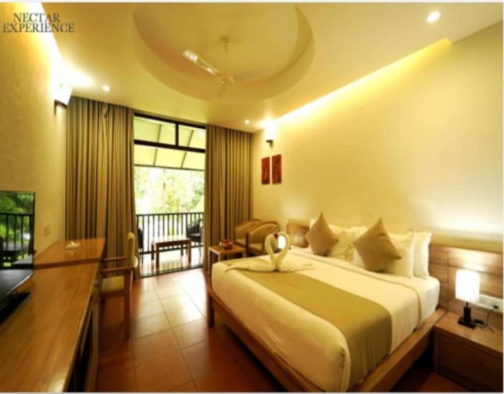 Whispering Waters Resorts Cochin — фото 1