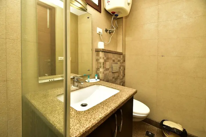 Нью-Дели: Woodpecker Service Apartments - Green Park