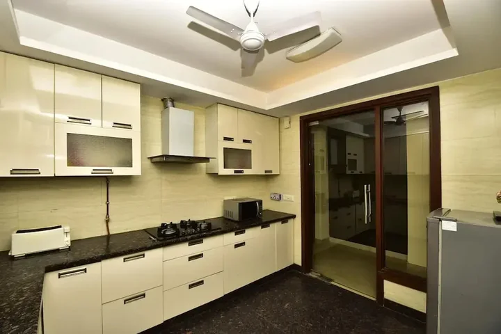 Нью-Дели: Woodpecker Service Apartments - Green Park