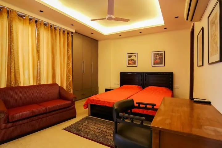 Нью-Дели: Woodpecker Service Apartments - Green Park
