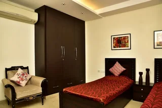 Нью-Дели: Woodpecker Service Apartments - Green Park