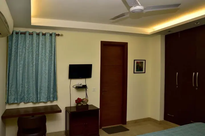 Нью-Дели: Woodpecker Service Apartments - Green Park