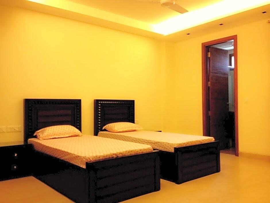 Нью-Дели: Woodpecker Service Apartments - Green Park
