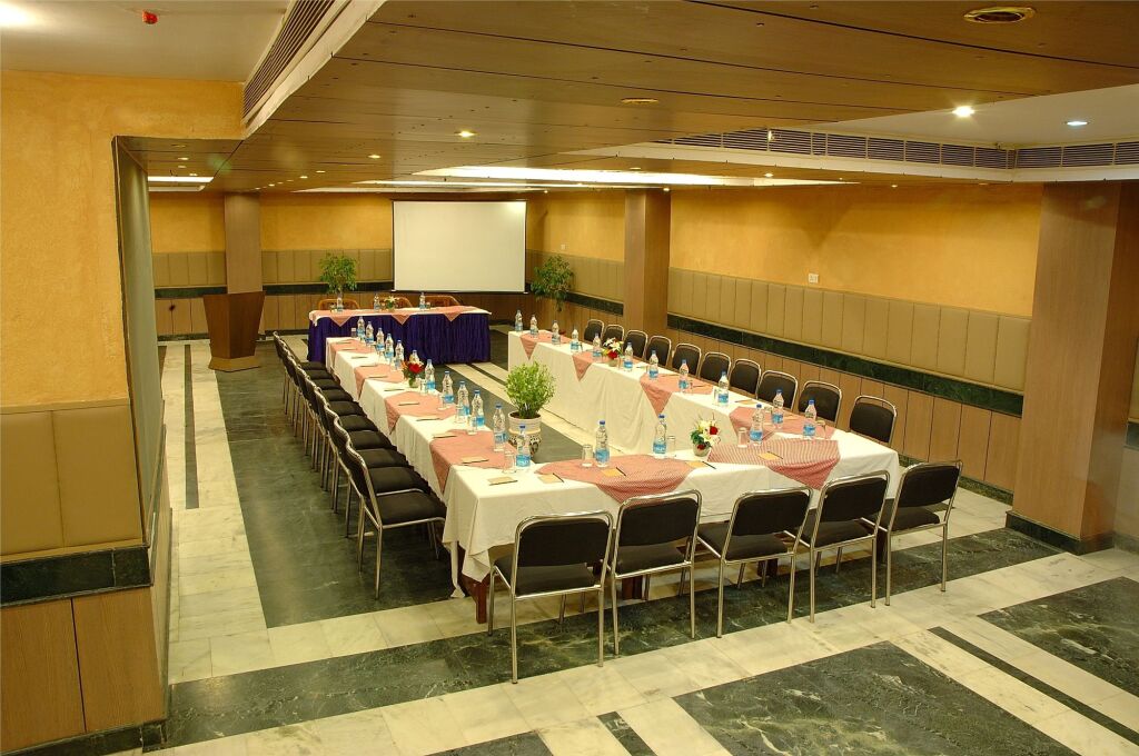 Нью-Дели: Hotel Regent Continental