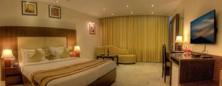 Нью-Дели: Hotel Regent Continental