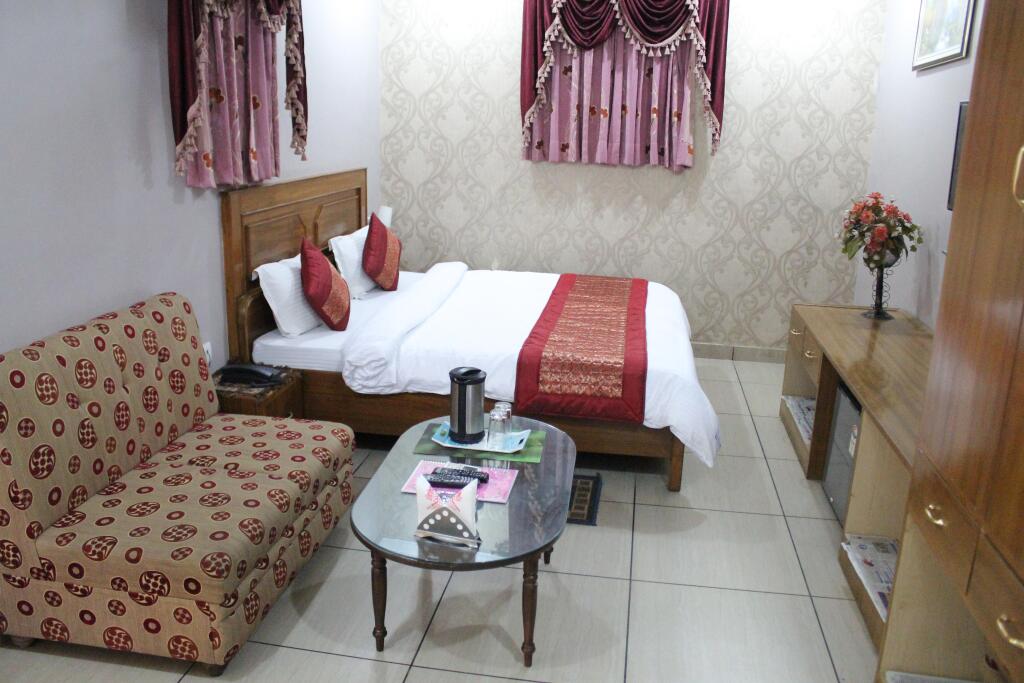 Лакхнау: Collection O 30858 Hotel SP ROOMS