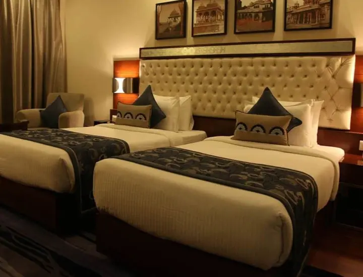 Шахджаханпур: The Lal Vilas Hotel & Resort