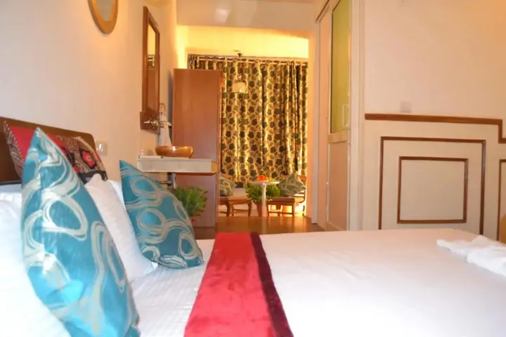 Манали: Sparsh Resort