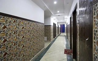 Катра: Hotel JMK International