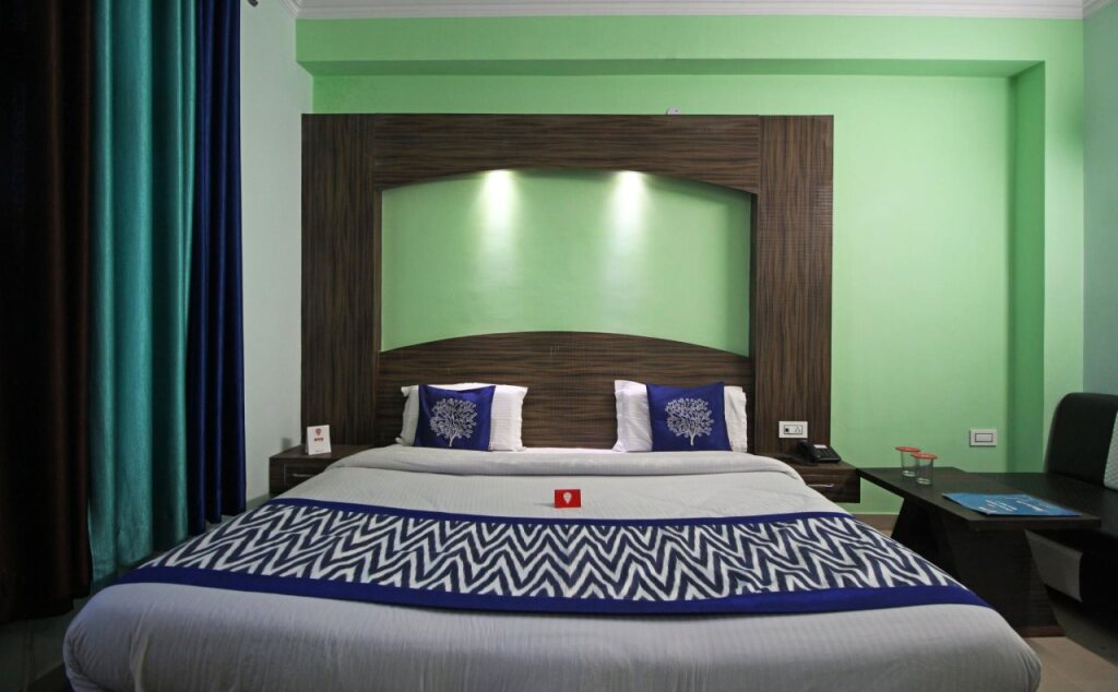 Катра: Hotel JMK International