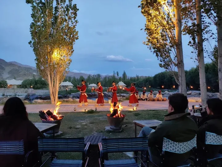 Лех: Chamba Camp Thiksey