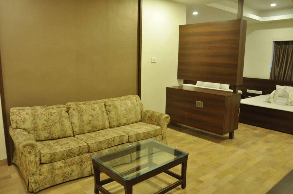 Бедагхат: OYO 13279 Hotel Jabali Palace