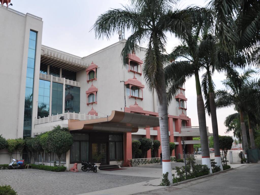 Бедагхат: OYO 13279 Hotel Jabali Palace