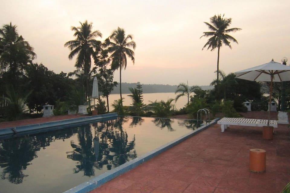 Каппил: Aadithyaa Resorts