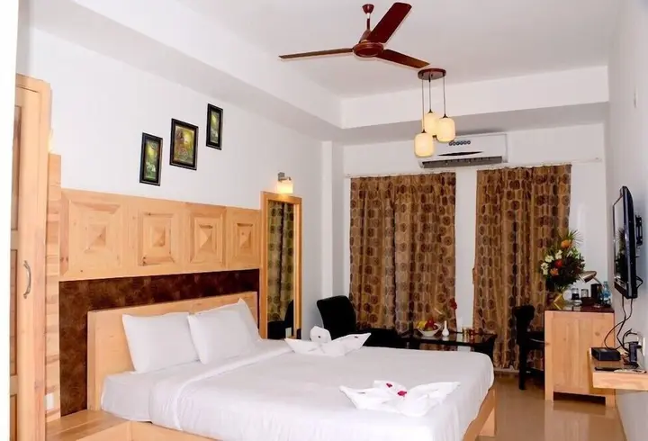 Чакан: Hotel Stonarc