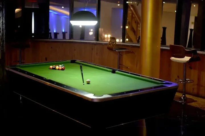 Чакан: Hotel Stonarc