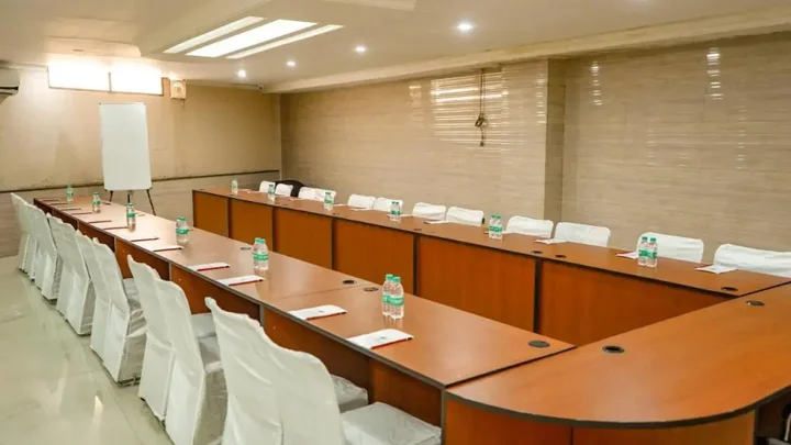 Дехрадун: Hotel JSR Continental