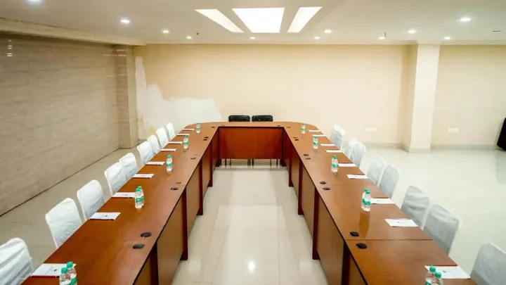 Дехрадун: Hotel JSR Continental