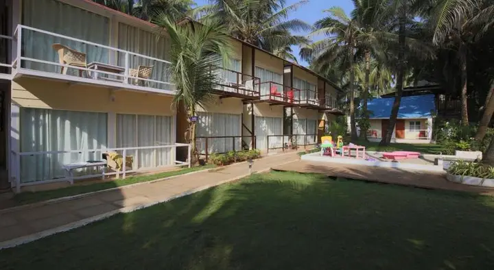 Tahira Beach Resort — фото 1