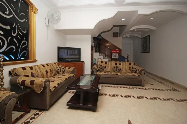Нью-Дели: OYO 8505 Hotel Ashu Palace