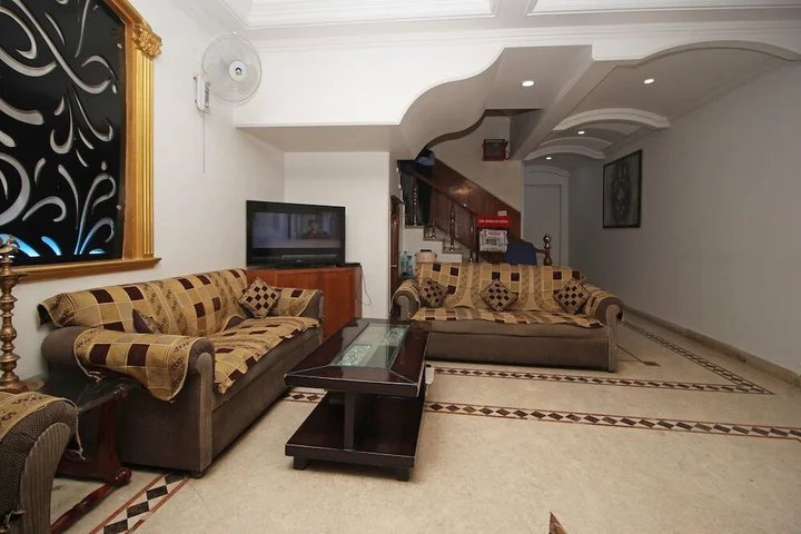 Нью-Дели: OYO 8505 Hotel Ashu Palace