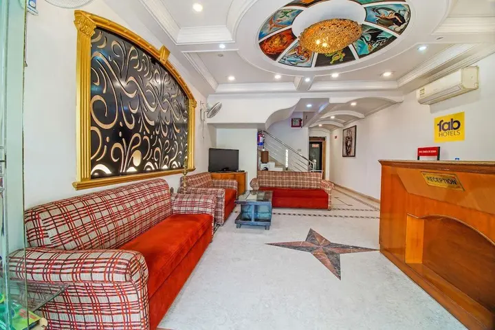 Нью-Дели: OYO 8505 Hotel Ashu Palace