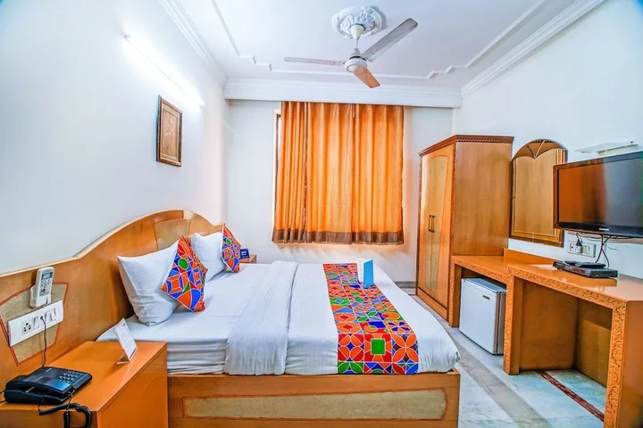 Нью-Дели: OYO 8505 Hotel Ashu Palace