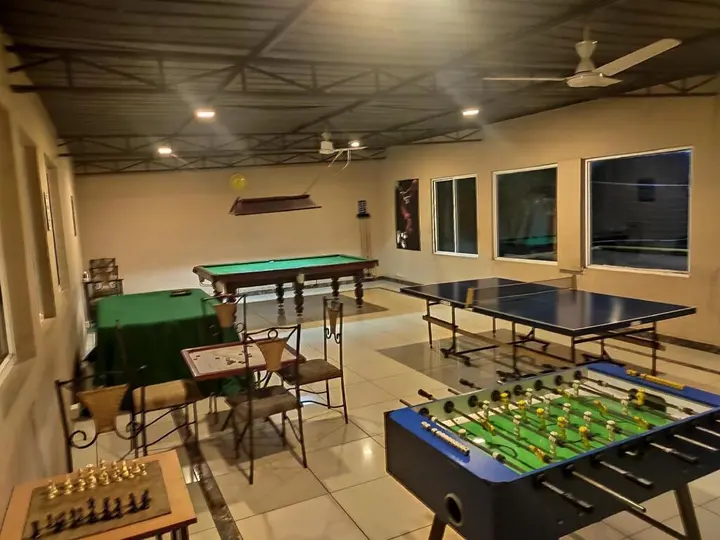 Бангалор: Holiday Village