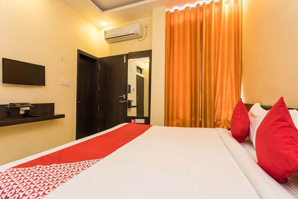 Удджайн: OYO 2942 Hotel Suryodaya
