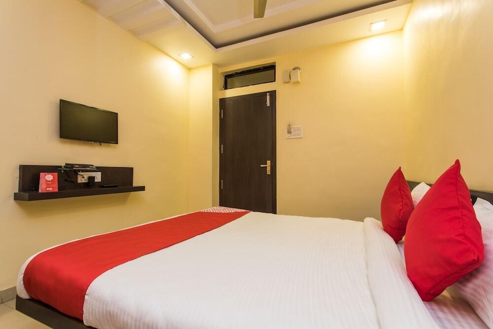 Удджайн: OYO 2942 Hotel Suryodaya