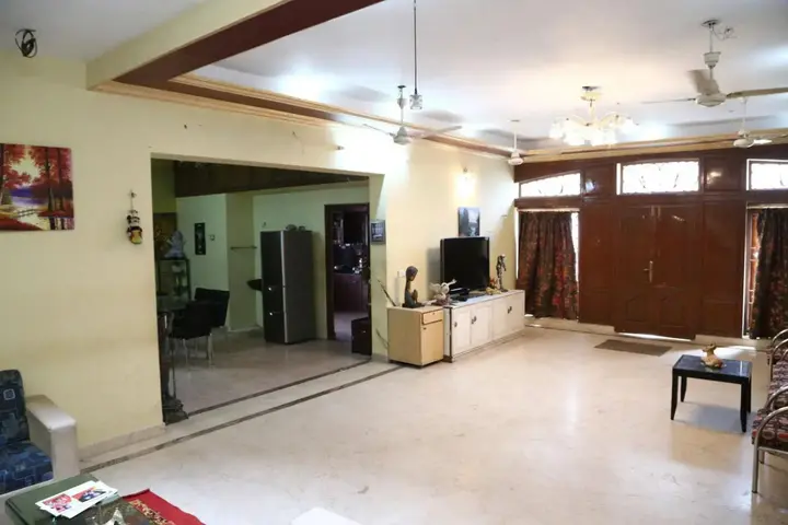 Ченнаи: Fast Track Valasaravakkam