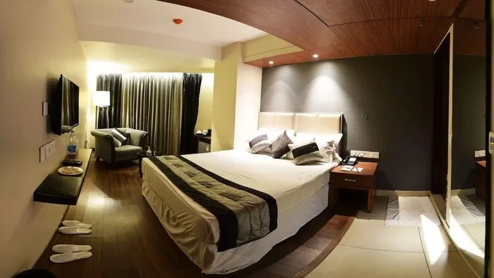Лудхиана: Hotel Lamellz