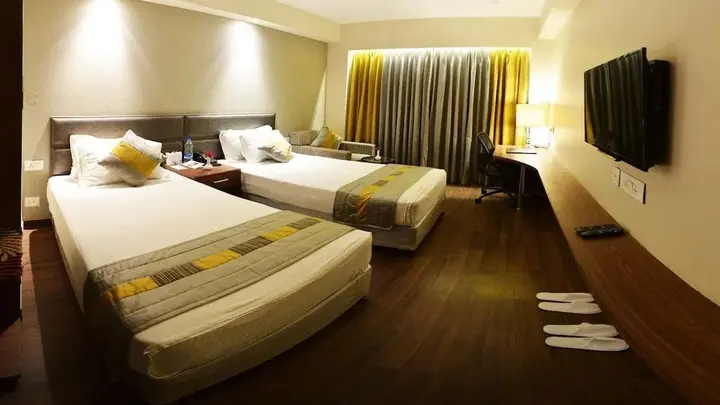 Лудхиана: Hotel Lamellz