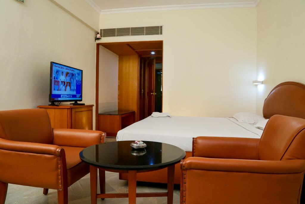 Эроде: Hotel Le Jardin