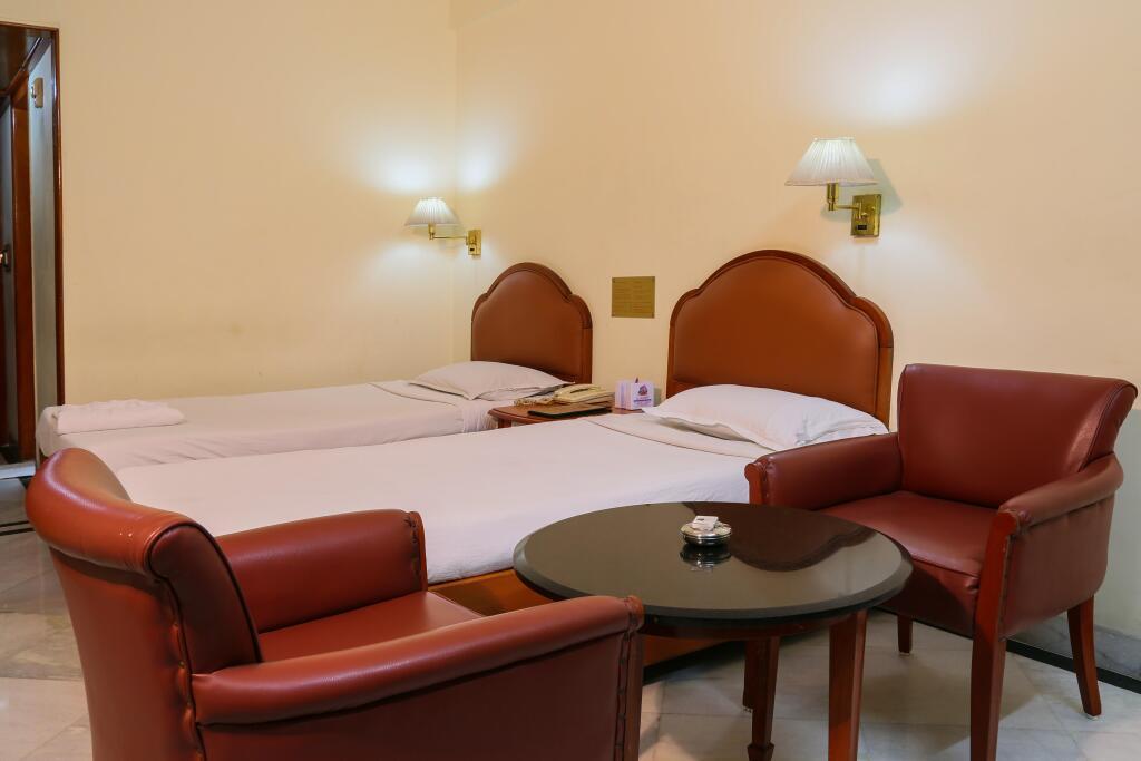 Эроде: Hotel Le Jardin