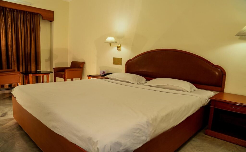 Эроде: Hotel Le Jardin